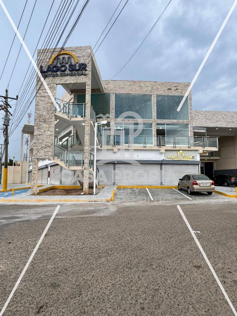 Locales en centro comercial lago sur san fco