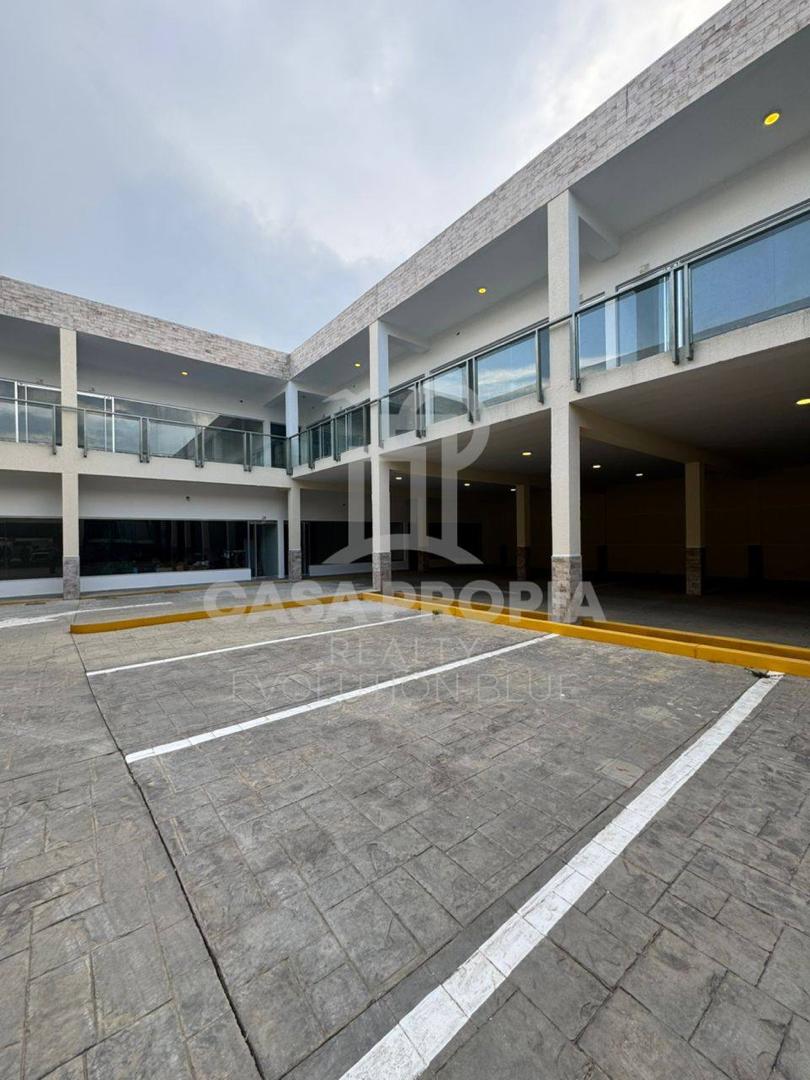 Locales en centro comercial lago sur san fco